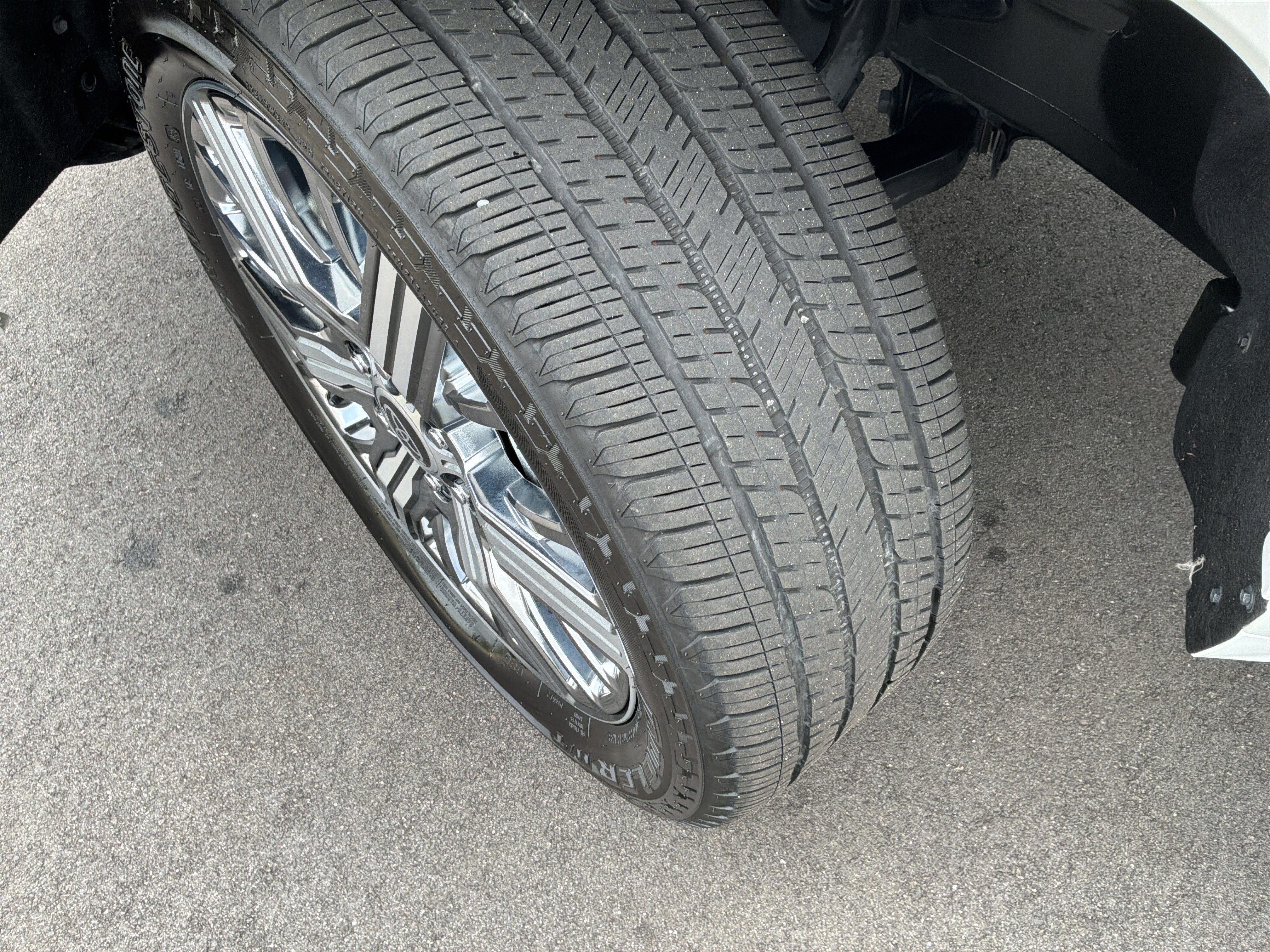 Used 2024 Toyota Tundra Capstone AWD/4WD image 12