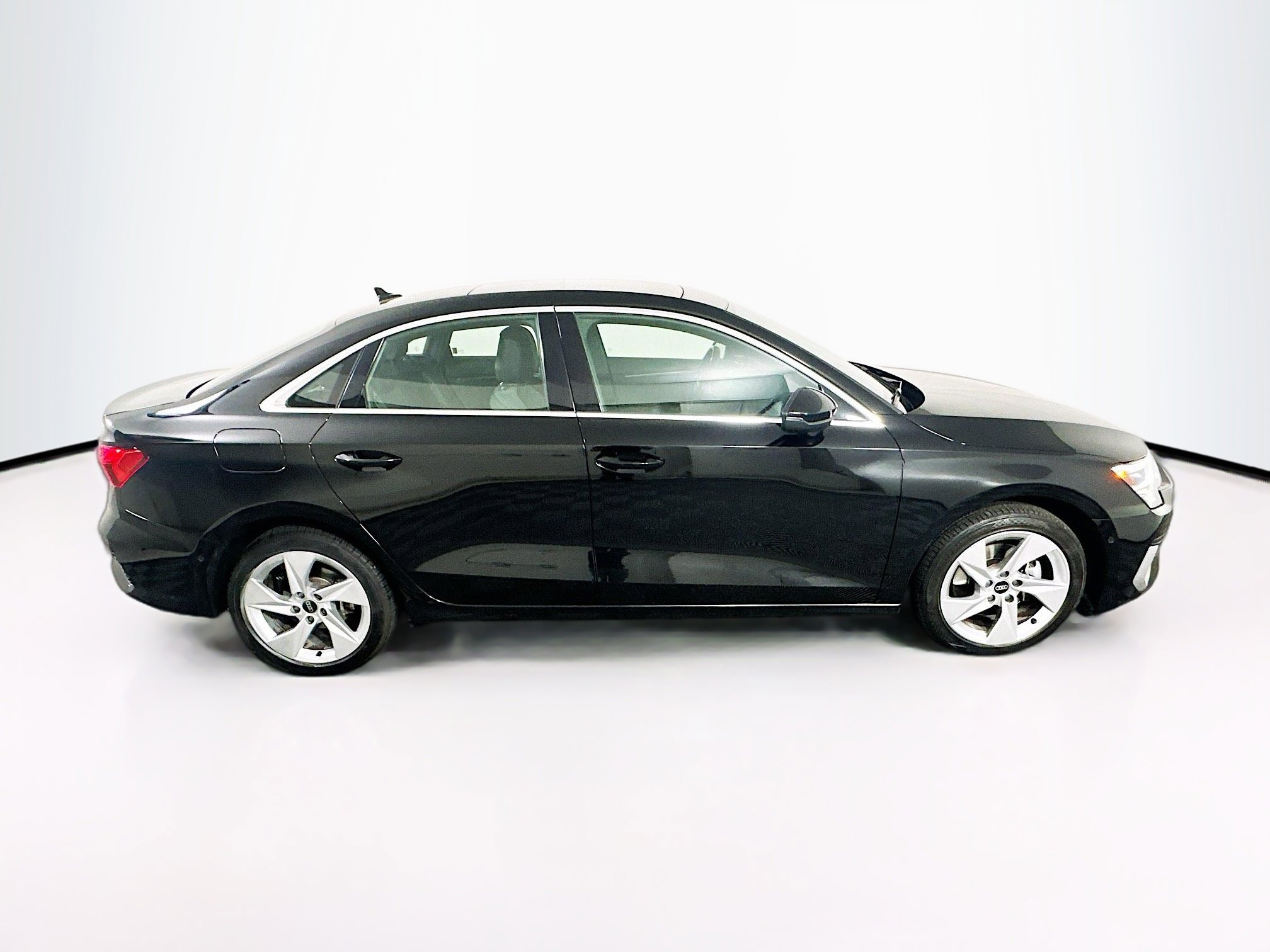 Used 2023 Audi A3 2.0T Premium image 10