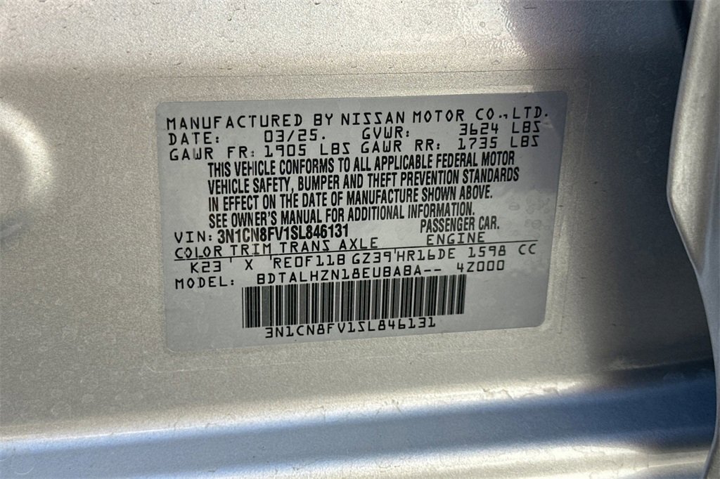 Used 2025 Nissan Versa SR w/ Trunk Package image 30