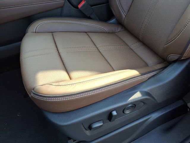 New 2026 Chevrolet Tahoe High Country w/ Sun And Tow Package image 22