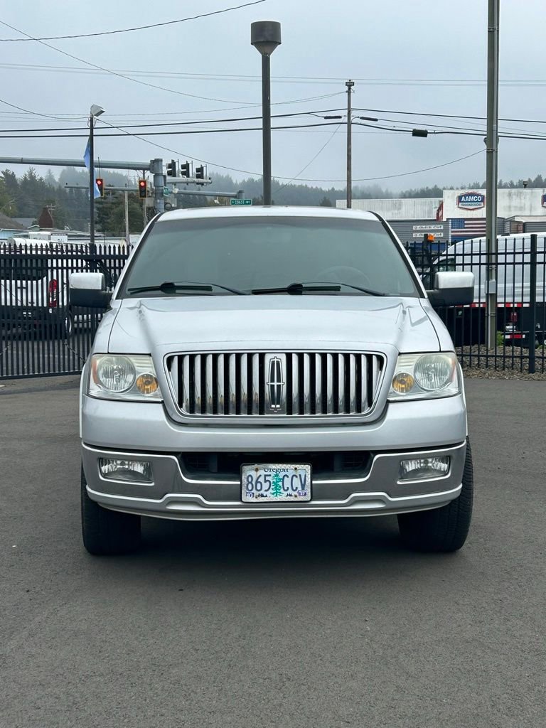 Used 2006 Lincoln Mark LT 4x4 image 3