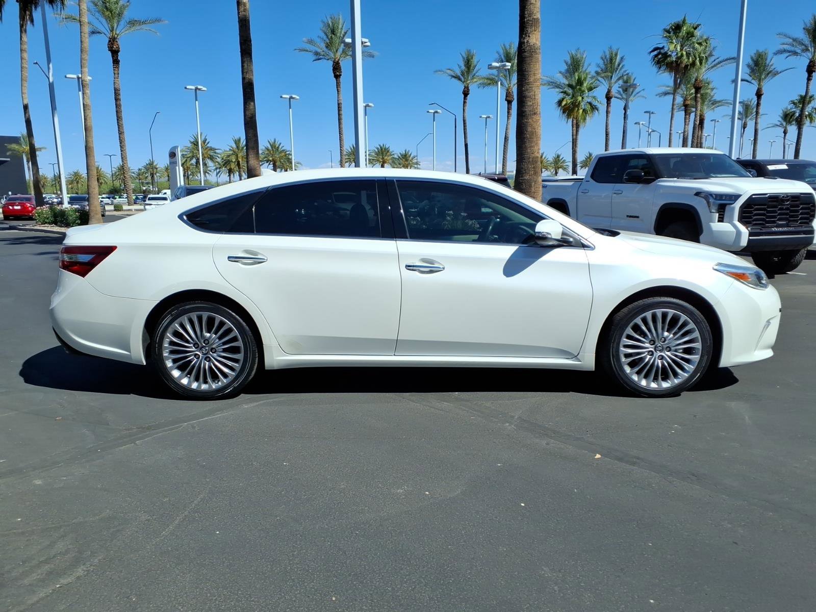Used 2018 Toyota Avalon Limited w/ Carpet Mat Package FWD image 3