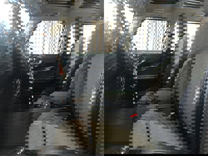 Used 2019 MINI Cooper Clubman S w/ Premium Package image 9