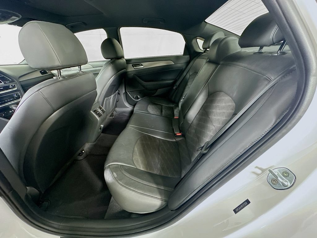Used 2019 Hyundai Sonata Sport w/ Tech Package 03 FWD image 14