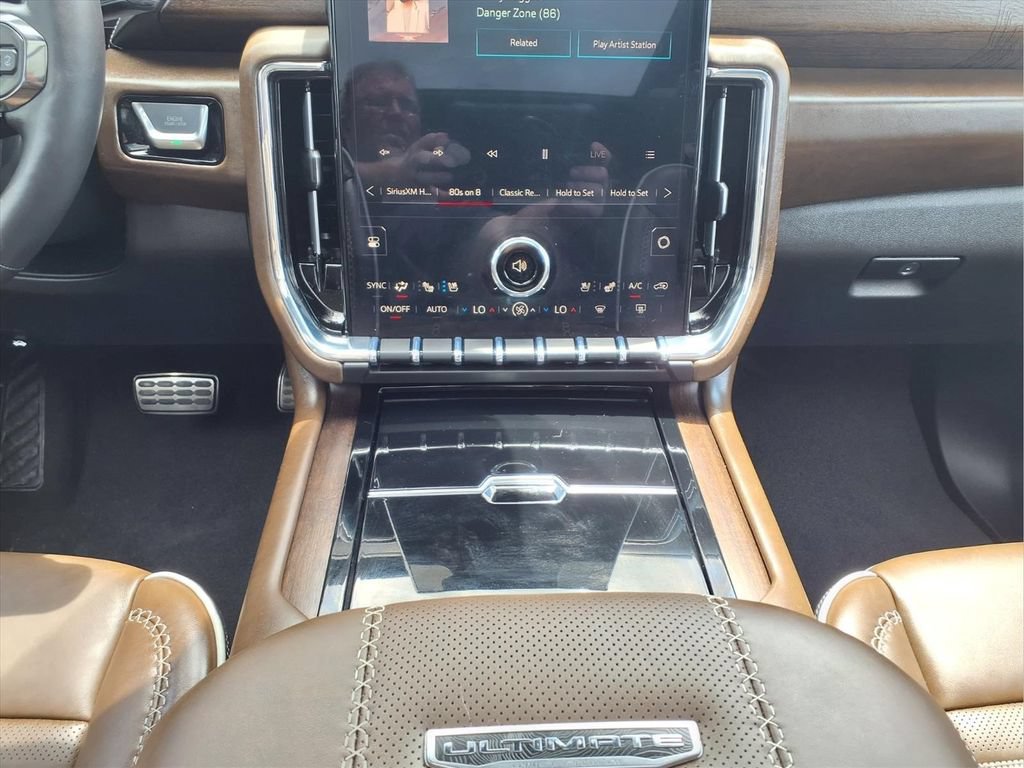 Certified 2026 GMC Yukon XL Denali Ultimate AWD/4WD image 30