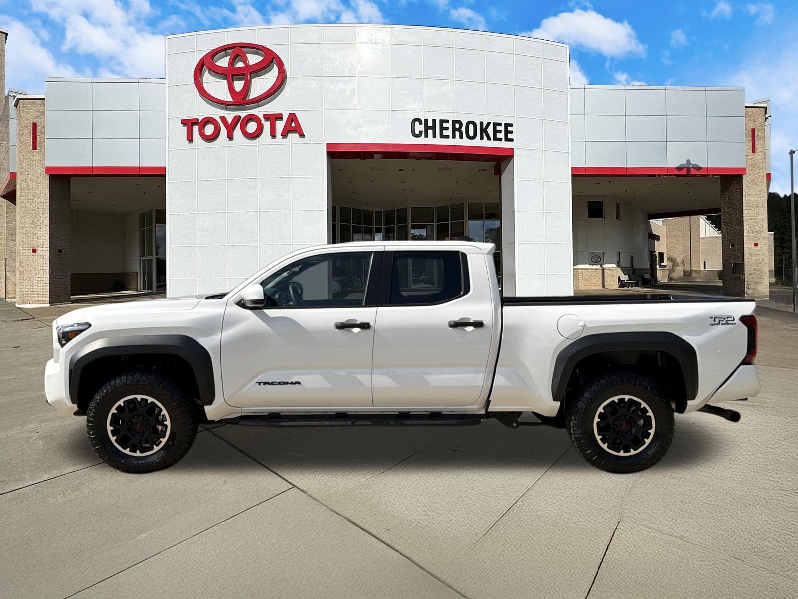 Used 2025 Toyota Tacoma TRD Off-Road AWD/4WD image 8