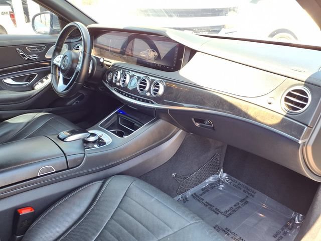 Used 2018 Mercedes-Benz S 560 Sedan image 27