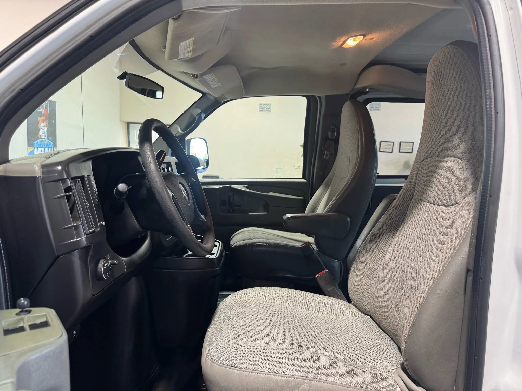 Used 2013 Chevrolet Express 2500 Extended w/ Power Package RWD image 10