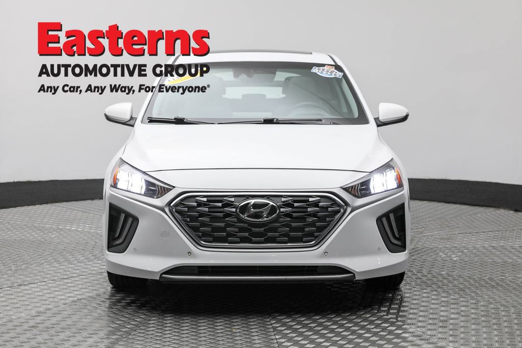 Used 2022 Hyundai Ioniq Limited image 2