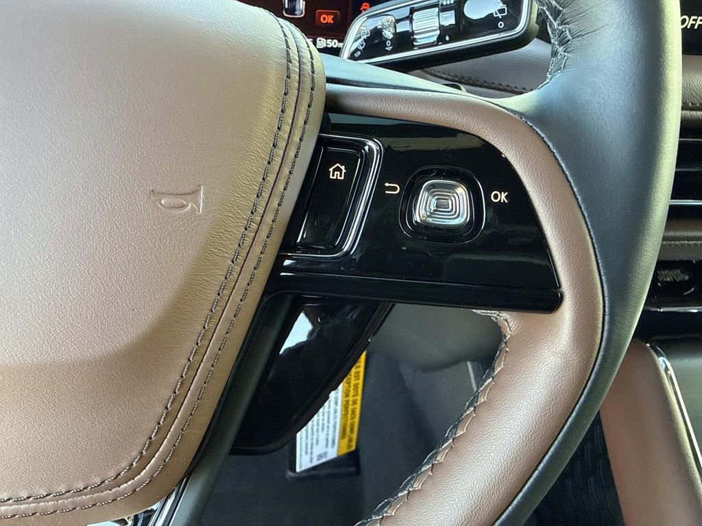 New 2026 Lincoln Aviator Reserve AWD/4WD image 30