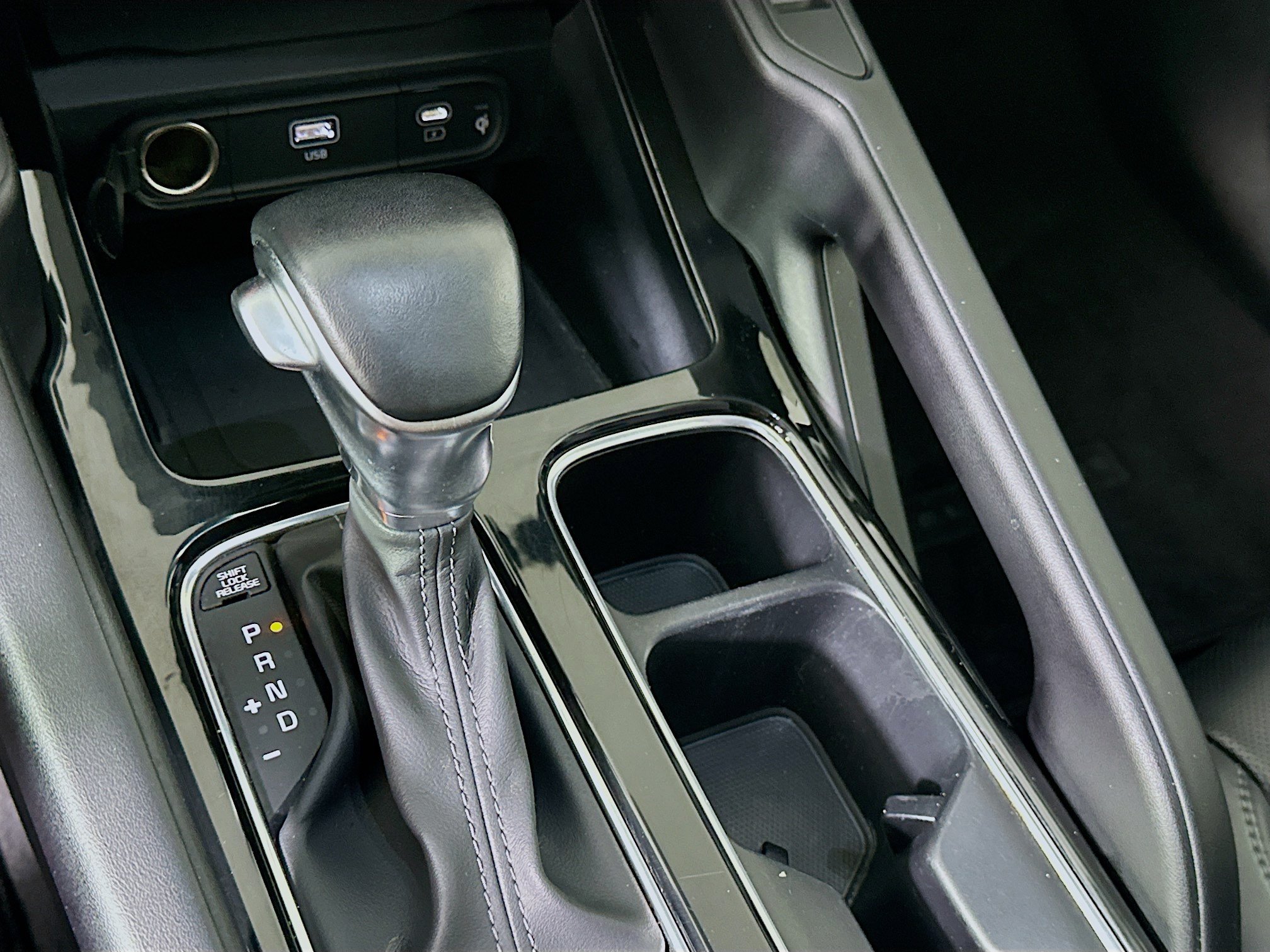 Used 2025 Kia Telluride S FWD image 24