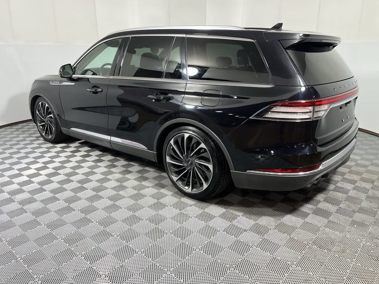 Used 2020 Lincoln Aviator Reserve w/ Equipment Group 202A AWD/4WD image 6