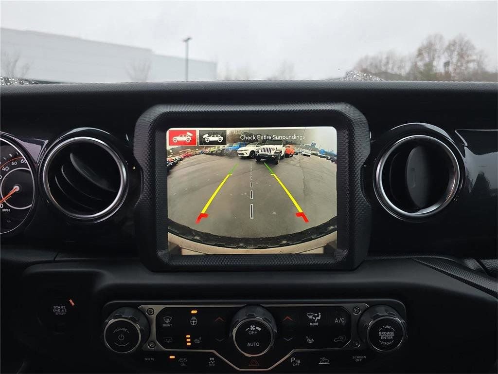 Used 2023 Jeep Wrangler Rubicon 392 image 27