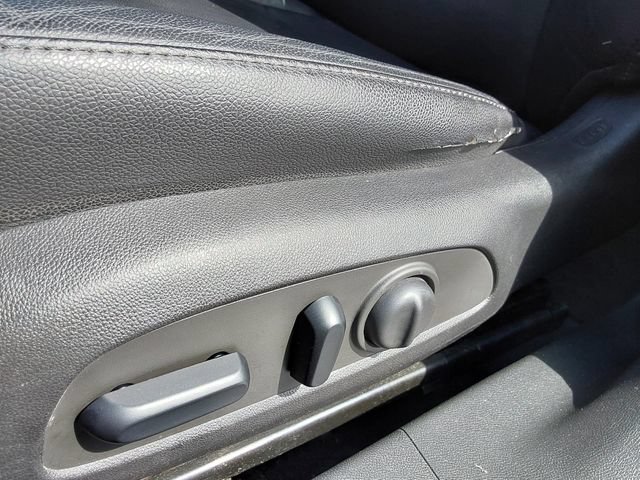 Used 2018 Chevrolet Malibu LT w/ True North Edition FWD image 18
