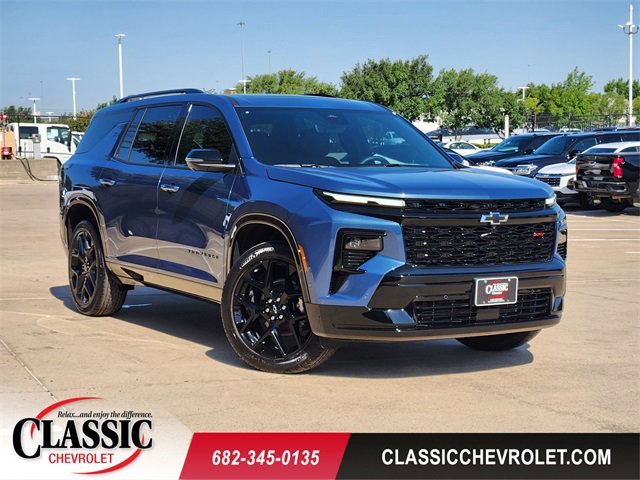 Used 2026 Chevrolet Traverse RS w/ LPO, Floor Liner Package AWD/4WD image 1