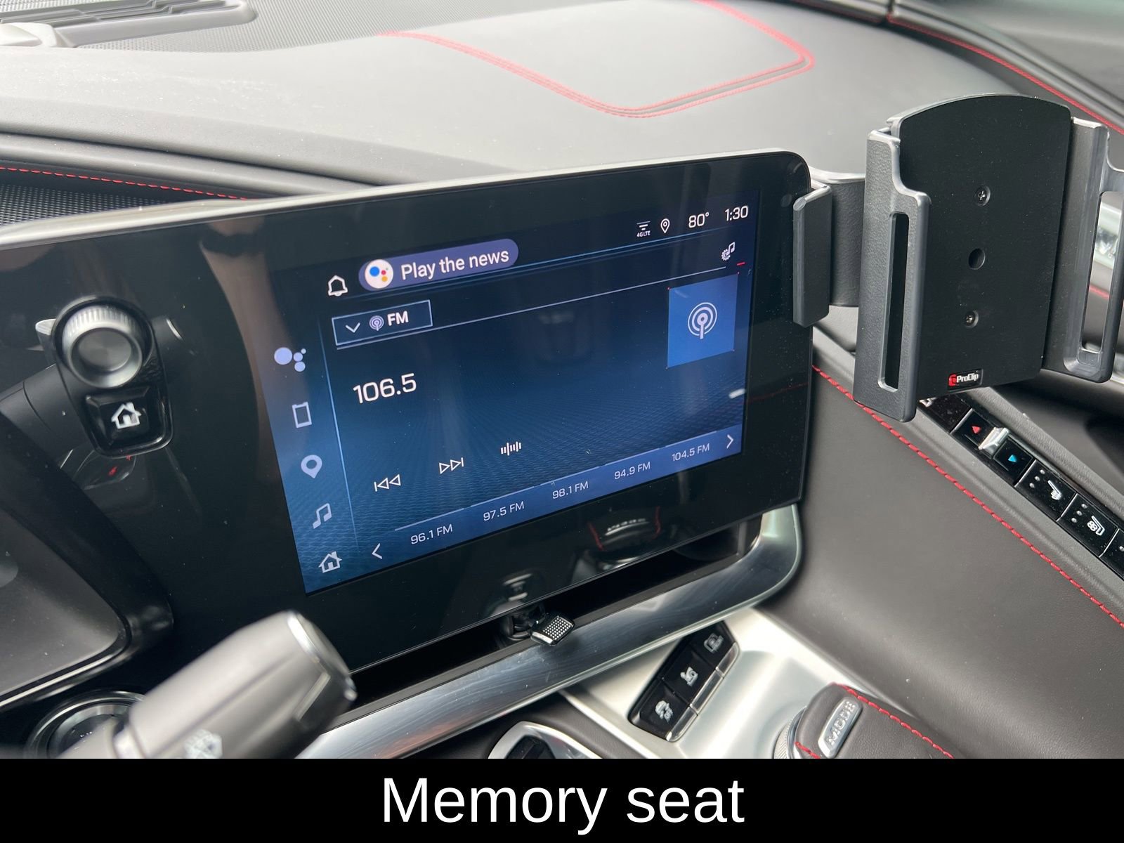 Used 2025 Chevrolet Corvette Stingray Premium Cpe w/ Z51 Performance Package image 15