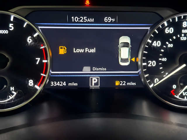 Used 2025 Nissan Sentra SV w/ All-Weather Package FWD image 18