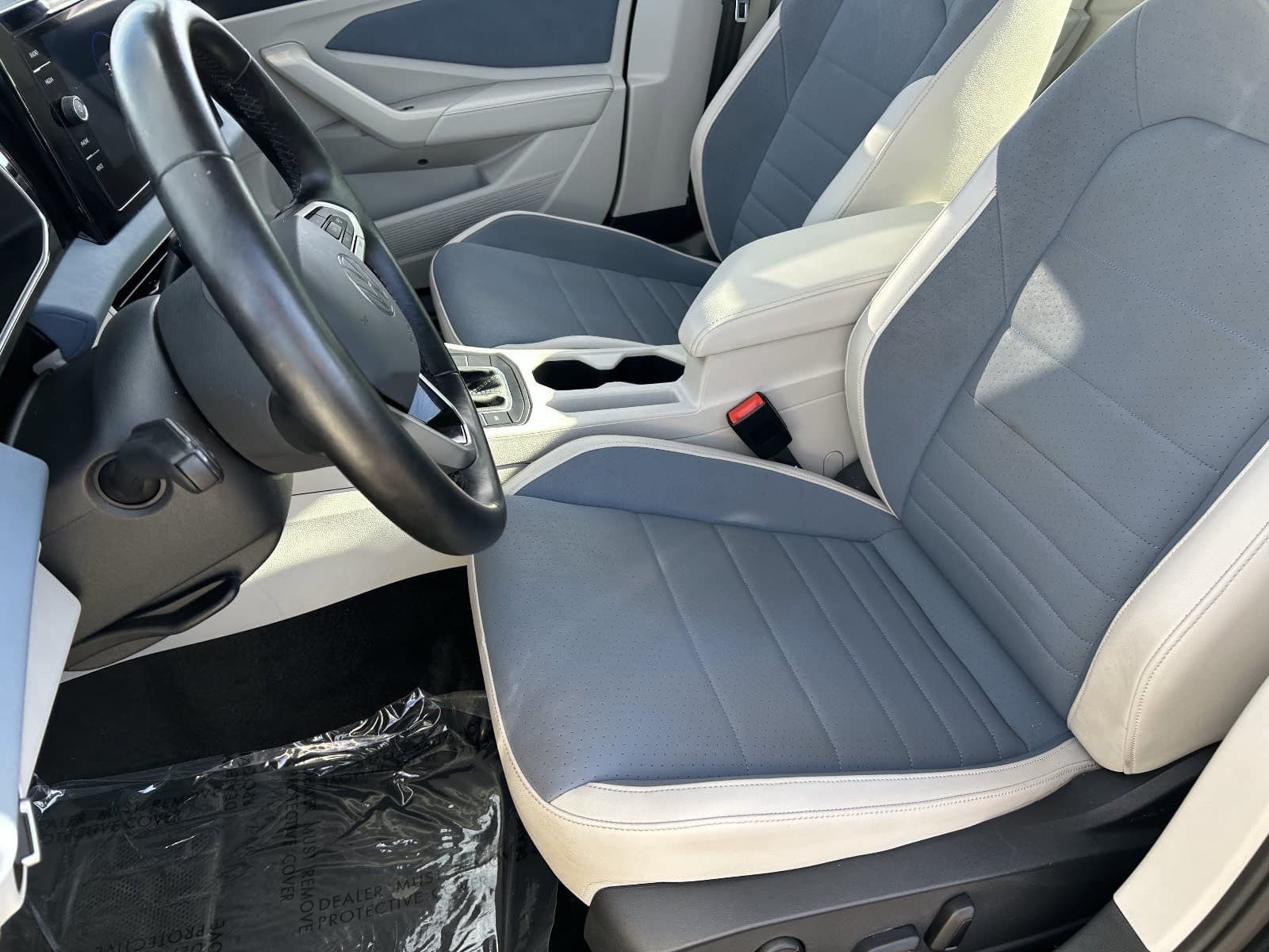Used 2025 Volkswagen Jetta SE FWD image 23