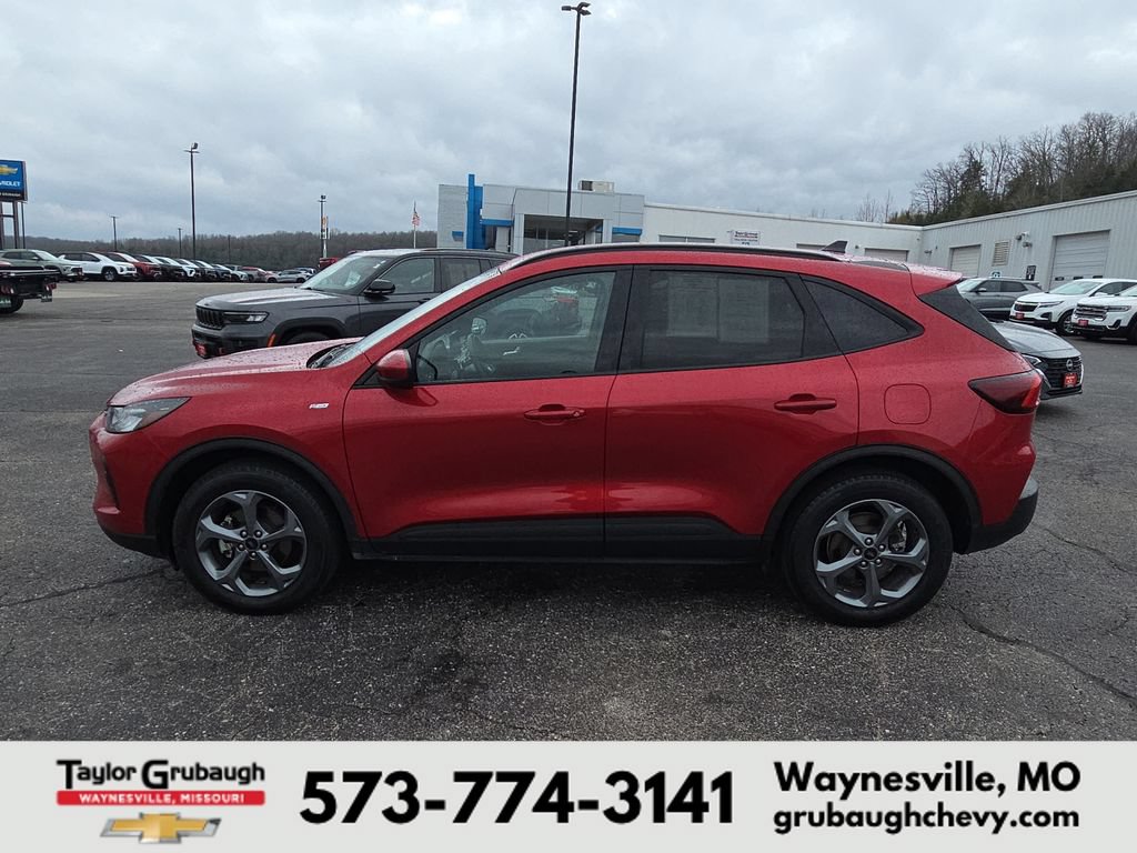 Used 2025 Ford Escape ST-Line Select AWD/4WD image 5