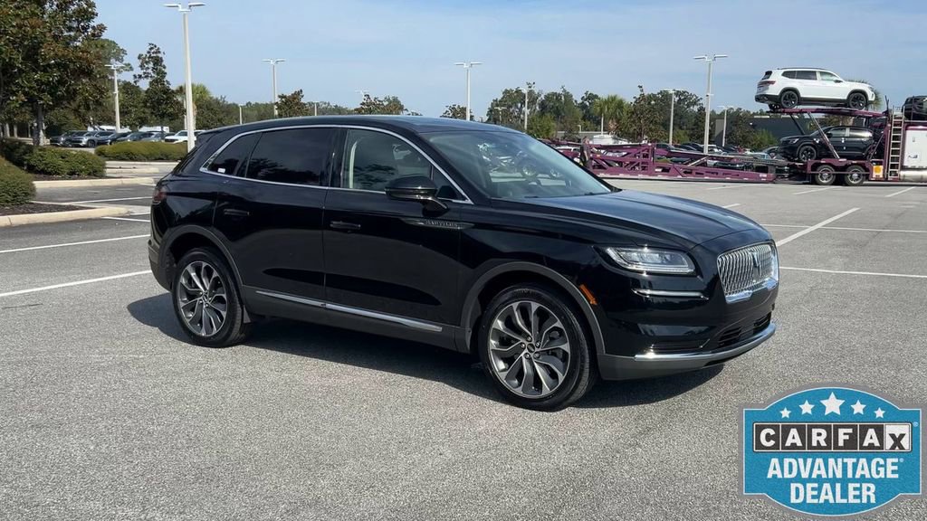 Used 2022 Lincoln Nautilus Reserve image 2