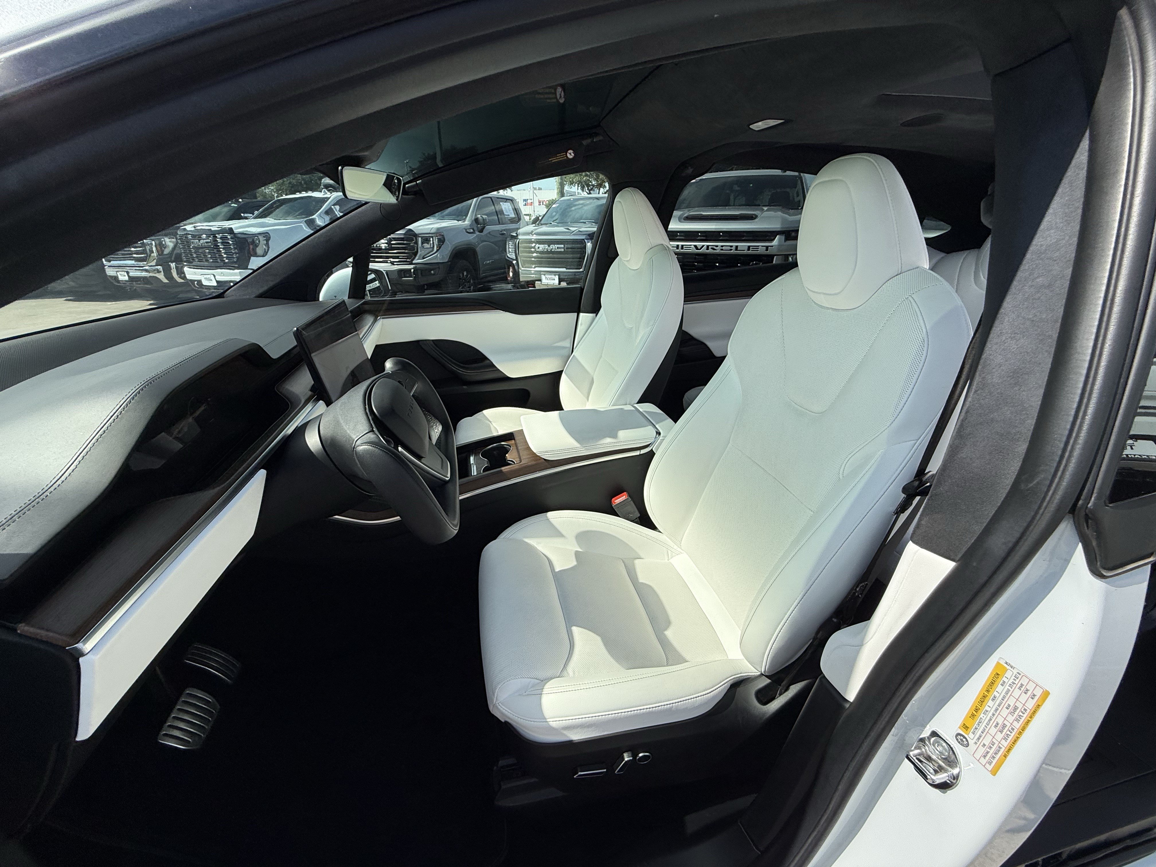 Used 2022 Tesla Model X AWD/4WD image 25