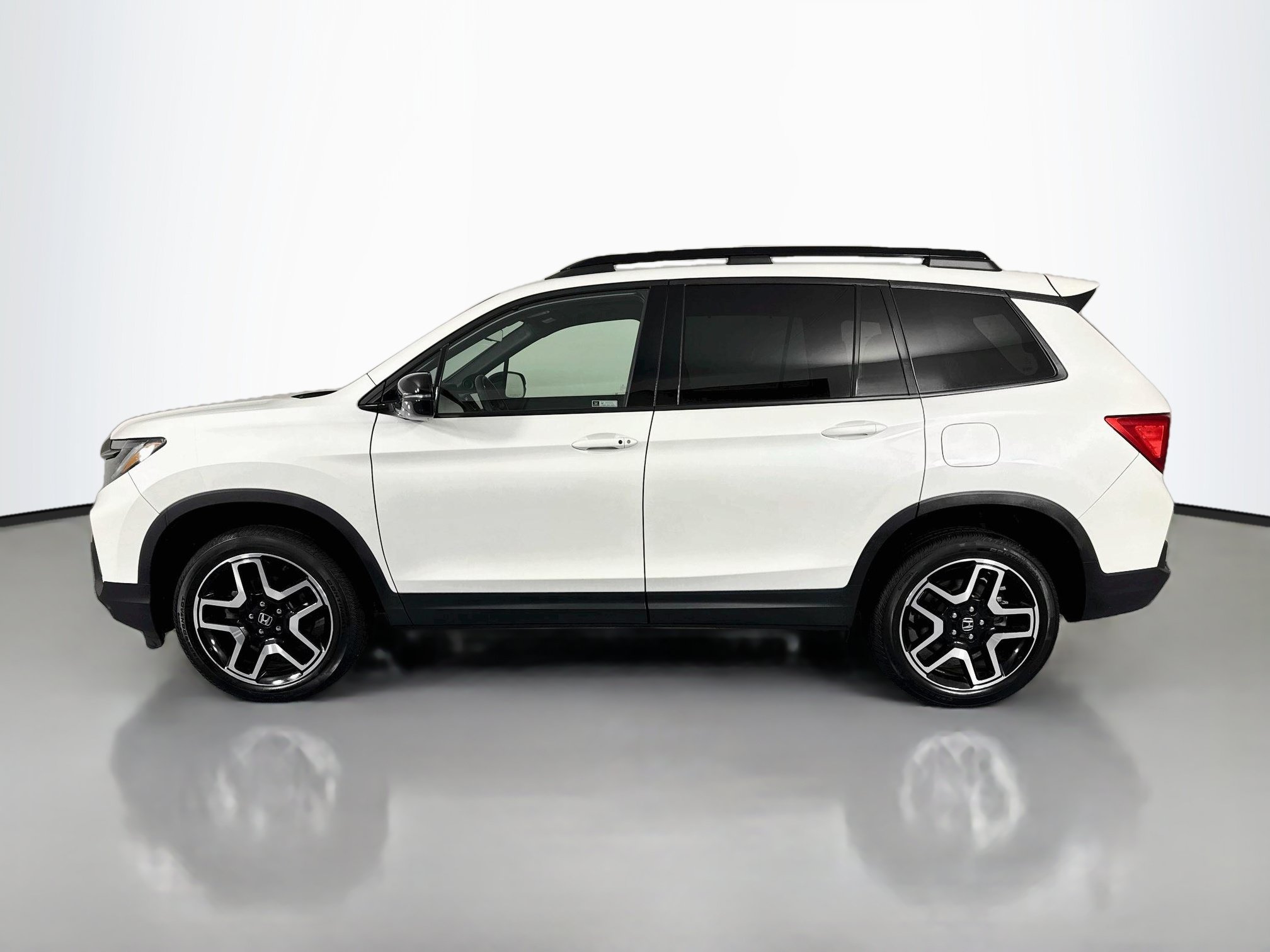 Certified 2023 Honda Passport Elite image 8