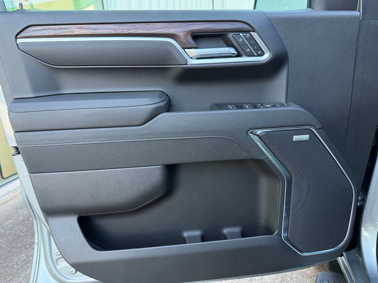 New 2026 GMC Sierra 1500 SLT w/ SLT Premium Plus Package image 10