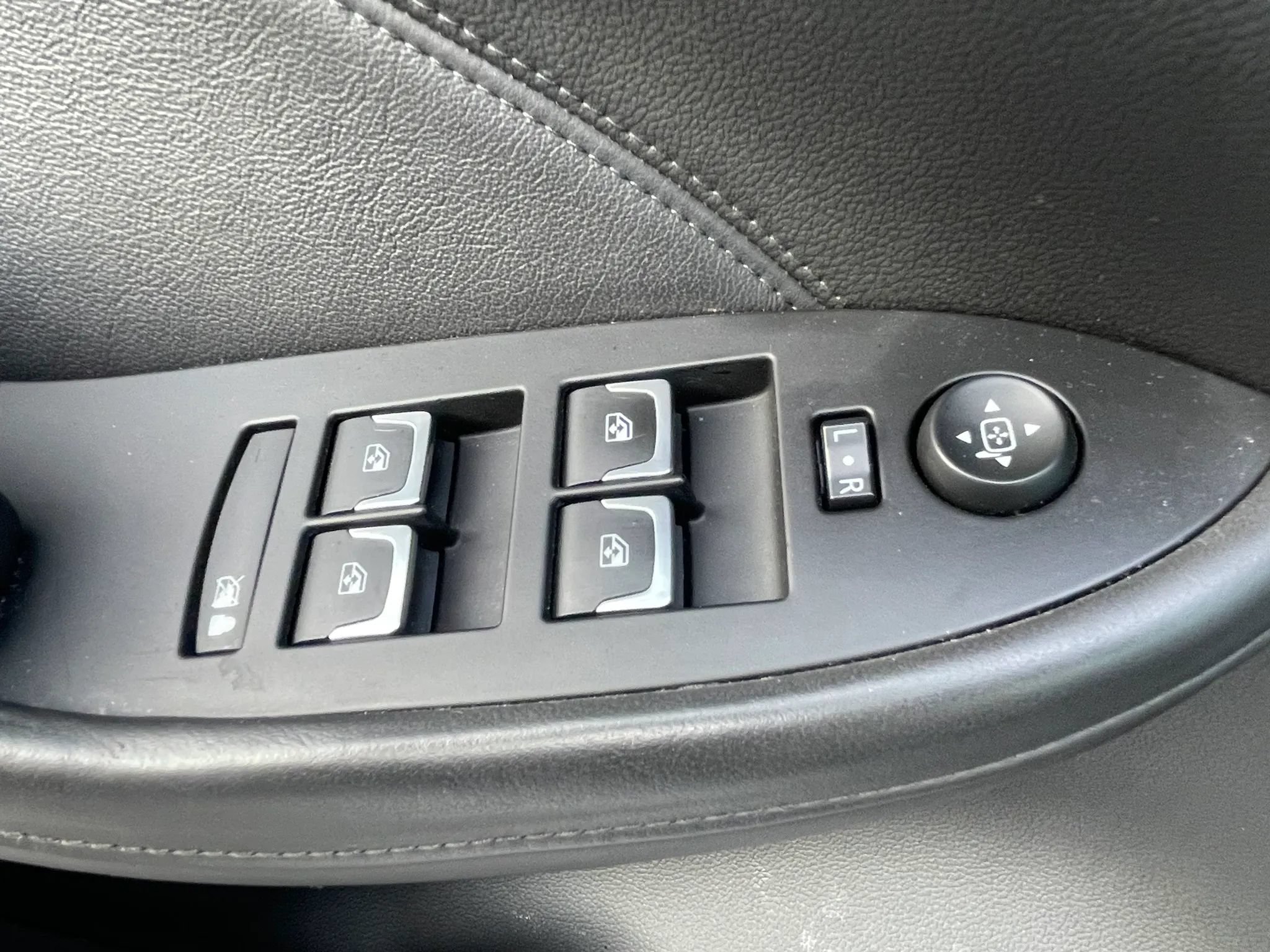 Used 2019 Cadillac CTS Luxury RWD image 41