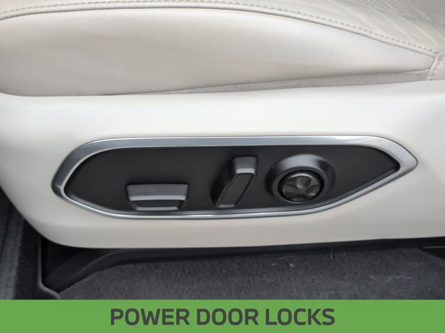 Certified 2022 Jeep Wagoneer Series III image 14