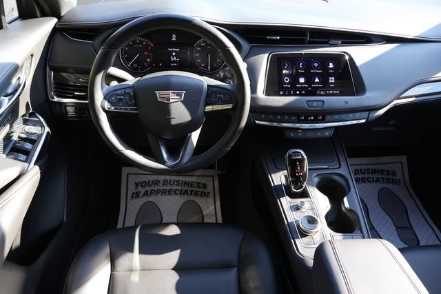Used 2020 Cadillac XT4 Sport w/ Driver Assist Package FWD image 6