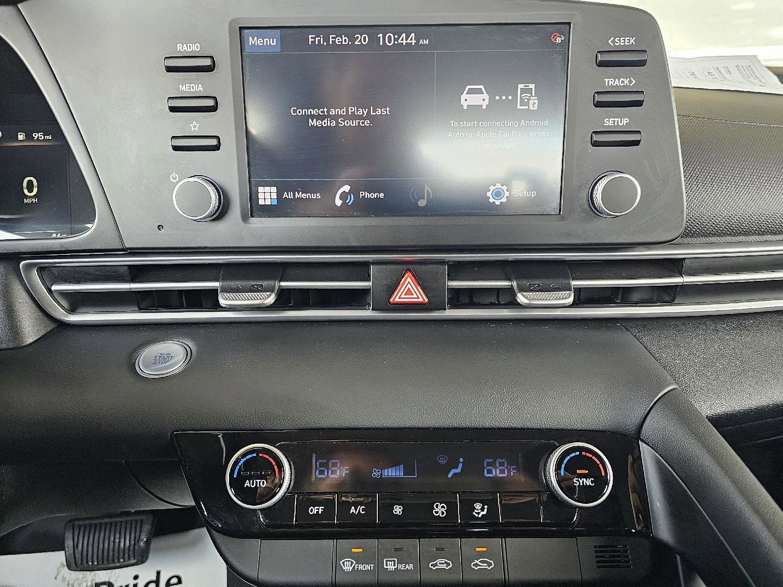 Used 2023 Hyundai Elantra SEL image 26