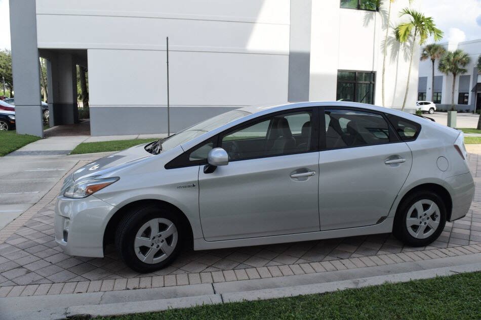 Used 2010 Toyota Prius Two FWD image 4