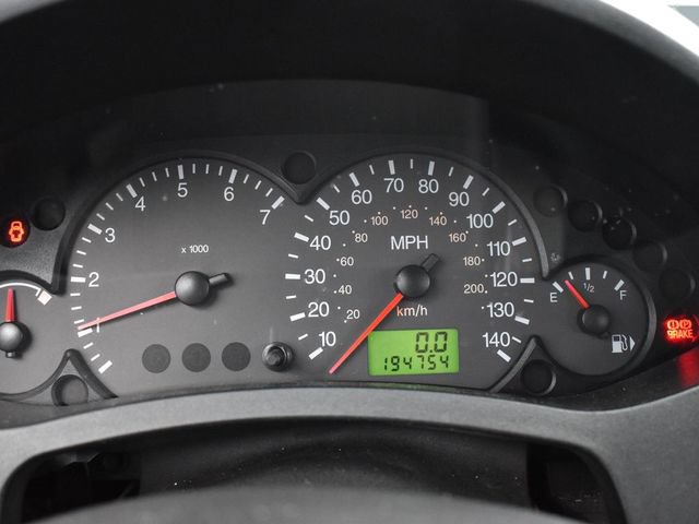 Used 2005 Ford Focus ZX5 Hatchback FWD image 8