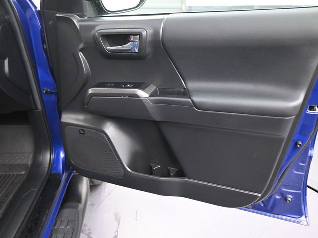 Used 2022 Toyota Tacoma TRD Off-Road w/ TRD Premium Off Road Package image 36