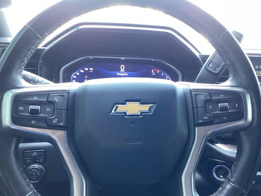 Used 2024 Chevrolet Silverado 2500 LT AWD/4WD image 11