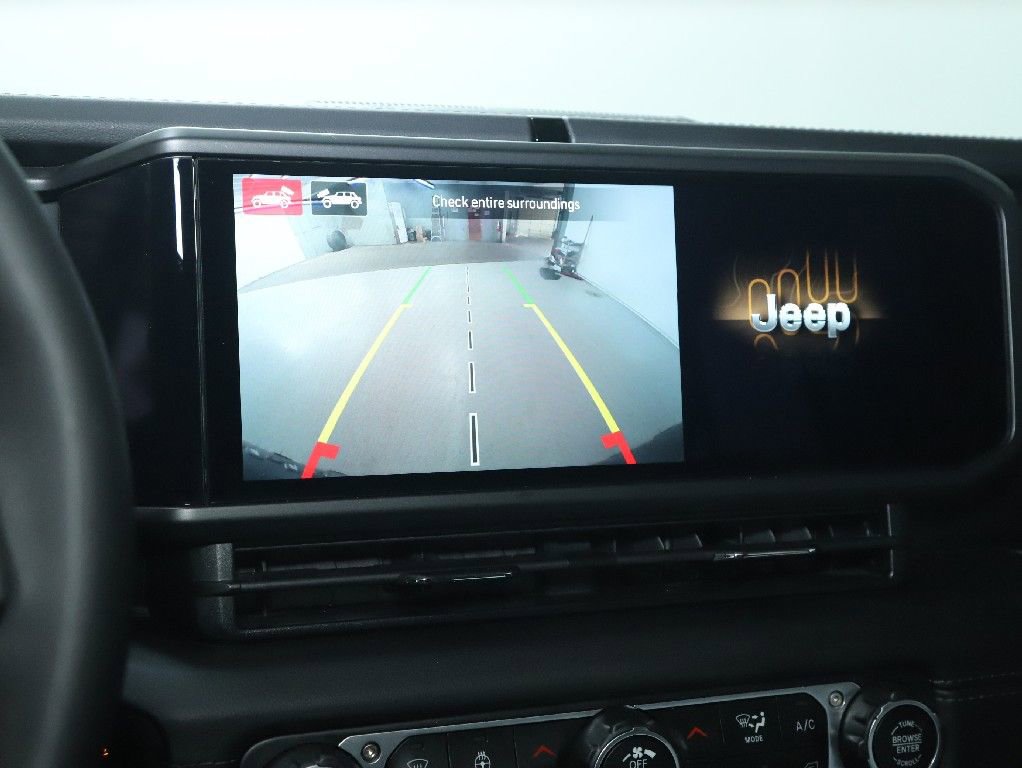 Used 2024 Jeep Wrangler Unlimited Rubicon image 29