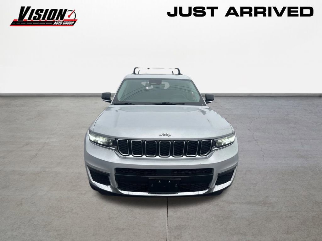 Used 2022 Jeep Renegade Latitude w/ Convenience Group image 2