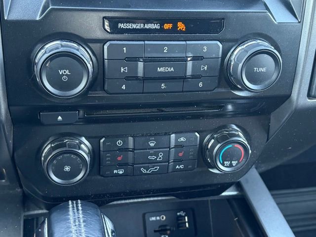 Used 2015 Ford F150 XLT w/ Equipment Group 302A Luxury image 22