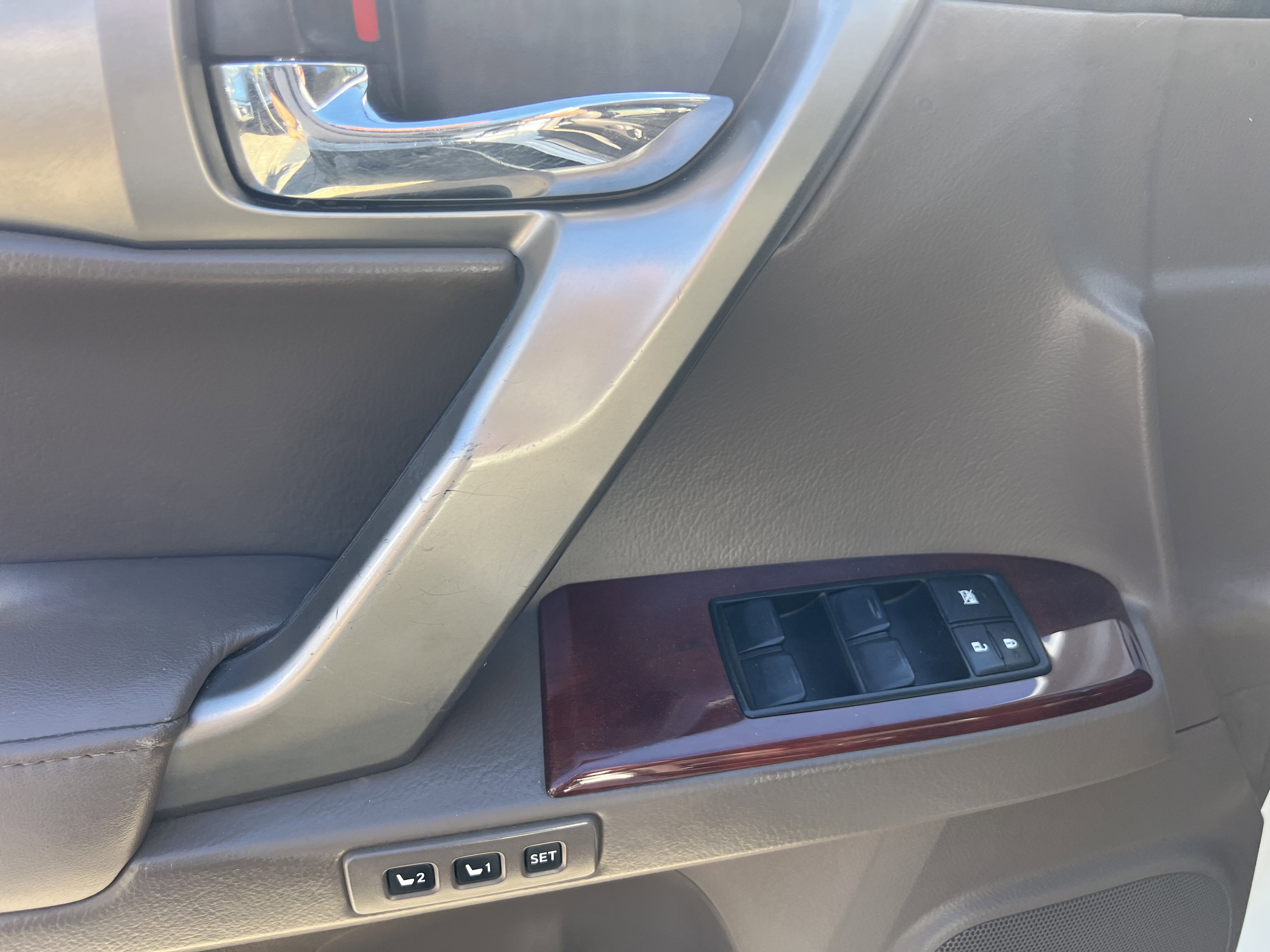 Used 2013 Lexus GX 460 image 14