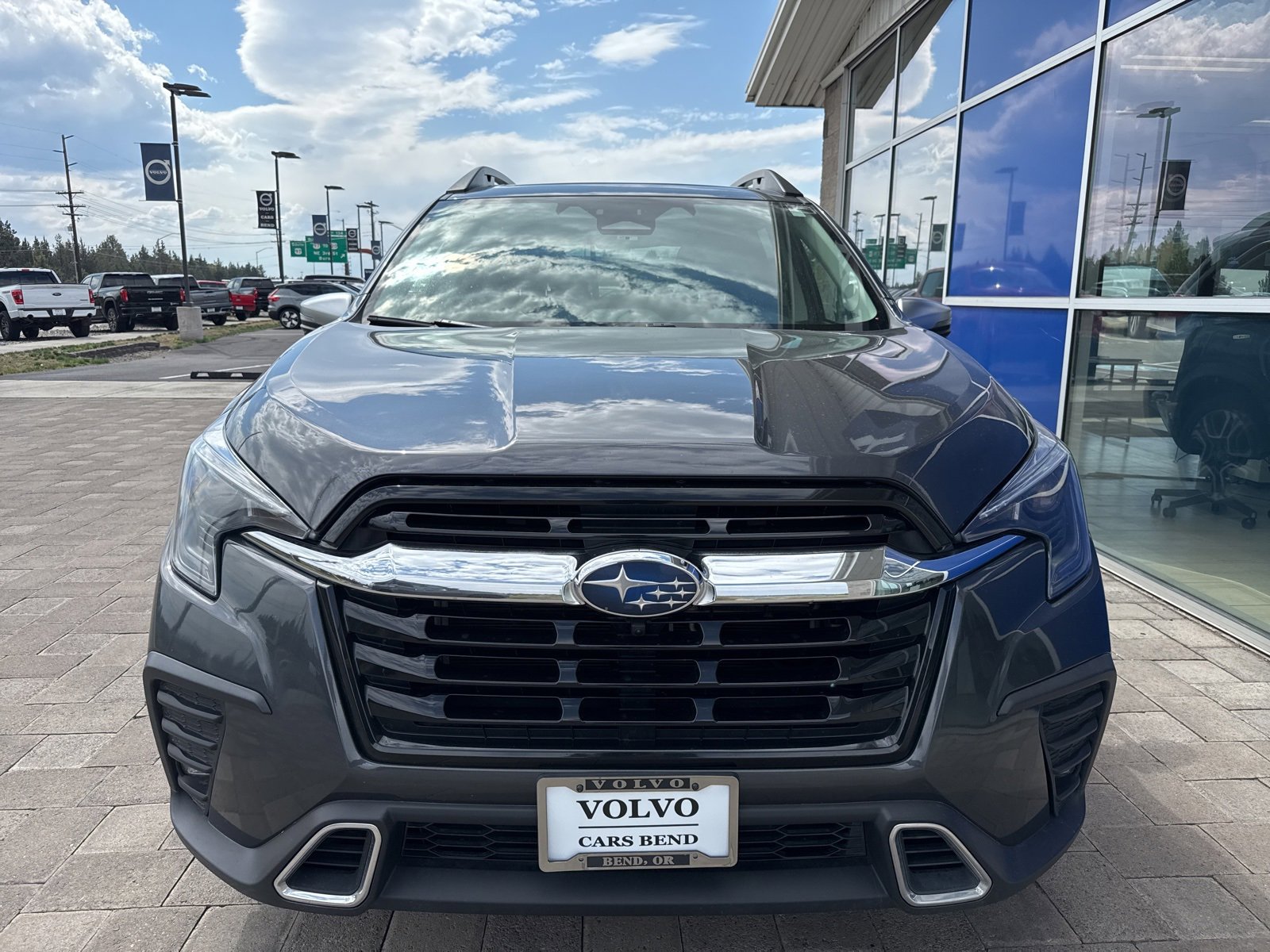 Used 2023 Subaru Ascent Touring image 6