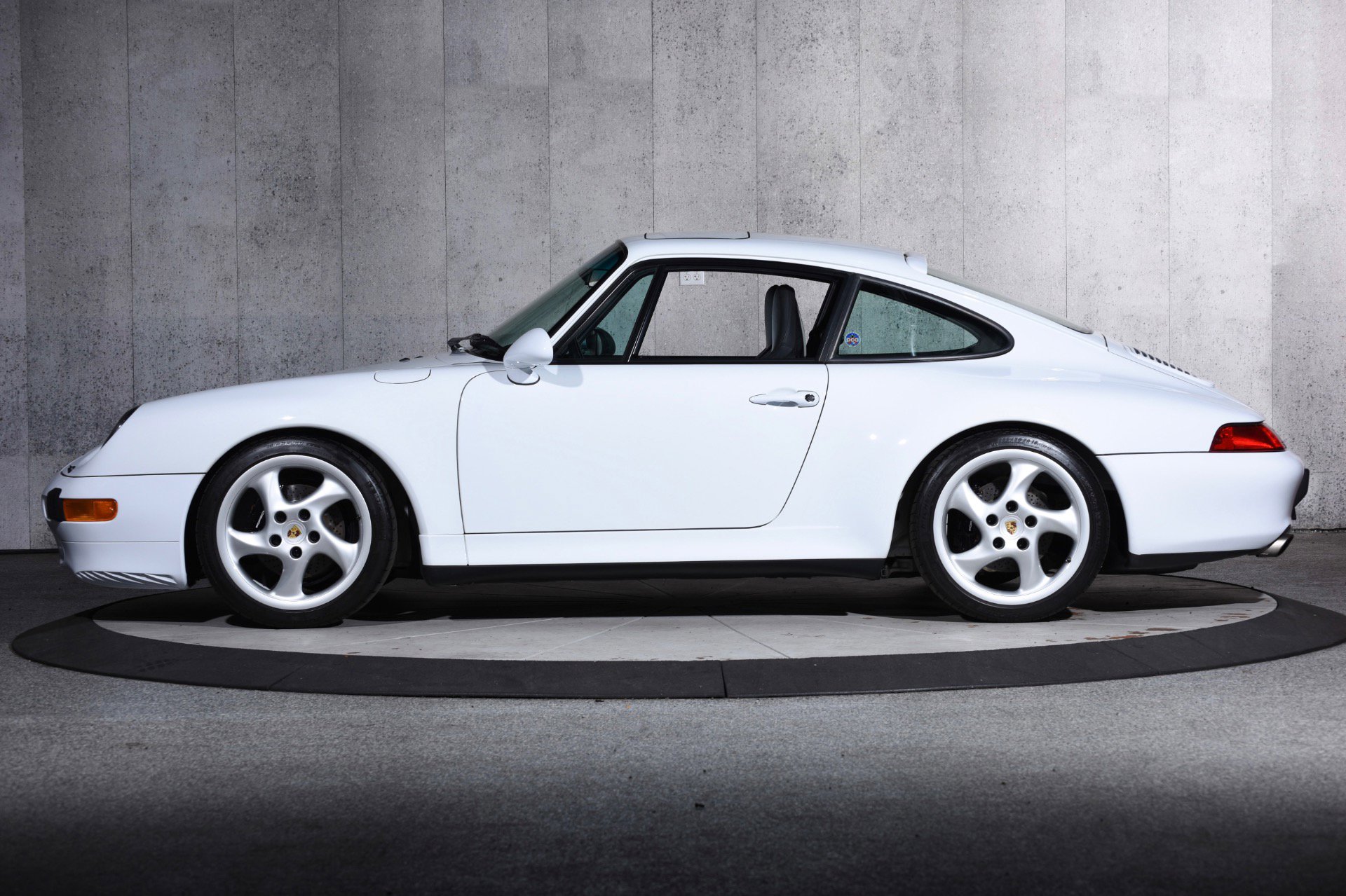 Used 1998 Porsche 911 Carrera S image 11
