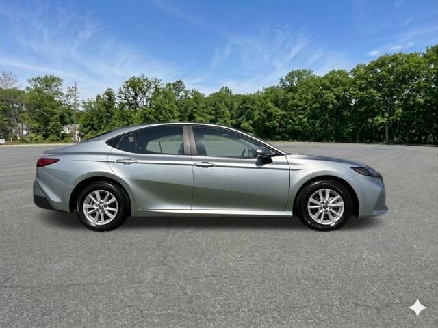 Used 2025 Toyota Camry LE w/ Convenience Package AWD/4WD image 10