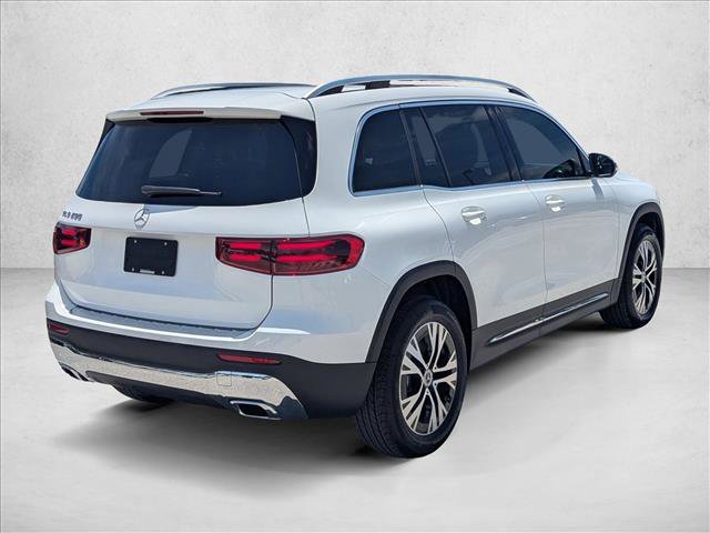 Used 2026 Mercedes-Benz GLB 250 image 2