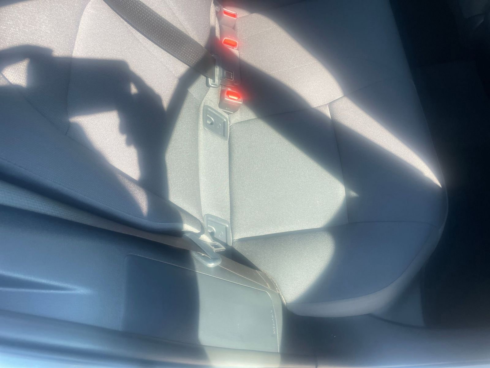 Used 2025 Toyota Corolla LE image 39