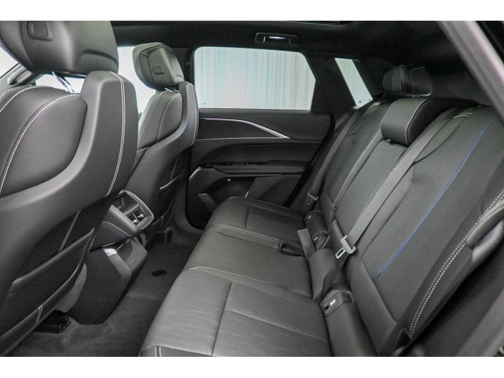 New 2025 Cadillac Lyriq Sport image 12