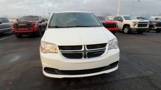 Used 2020 Dodge Grand Caravan SE w/ UConnect Hands-Free Group FWD image 3