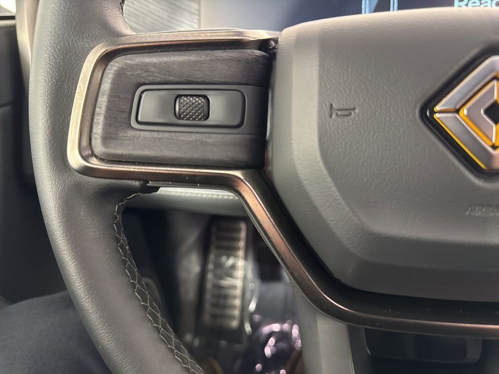 Used 2023 Rivian R1T Adventure image 32