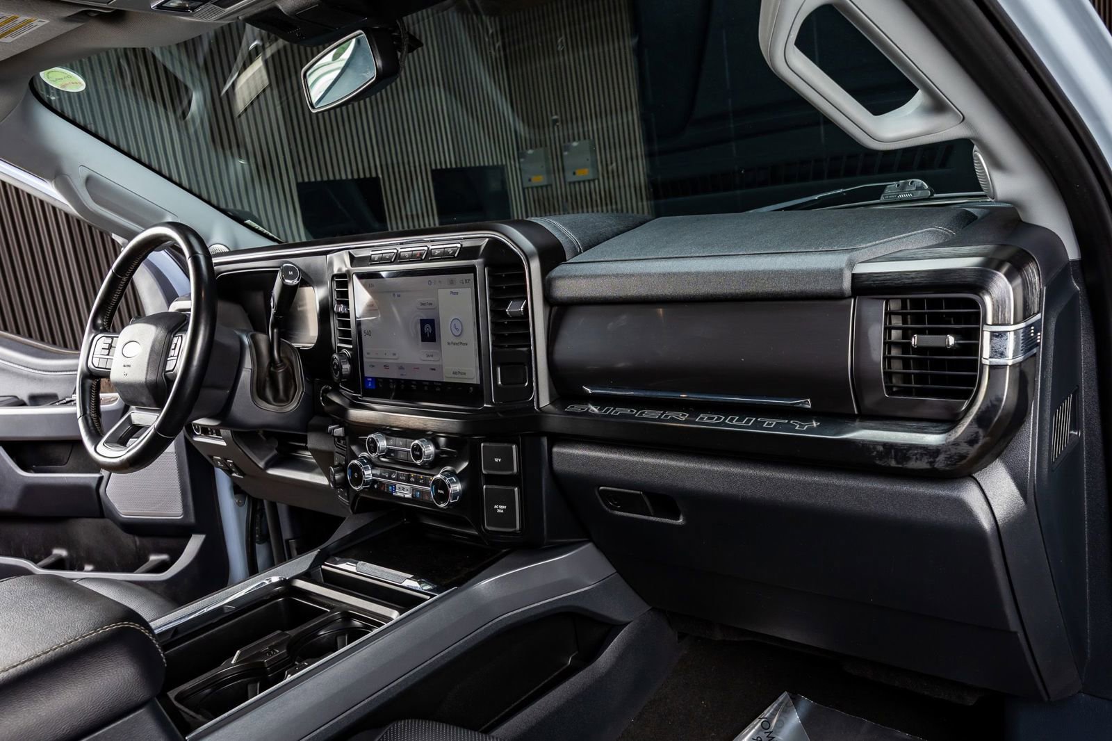 Used 2024 Ford F350 Lariat w/ Lariat Ultimate Package image 18