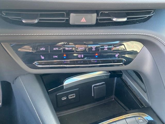 Certified 2023 Buick Envision Essence w/ Sport Touring Package image 13