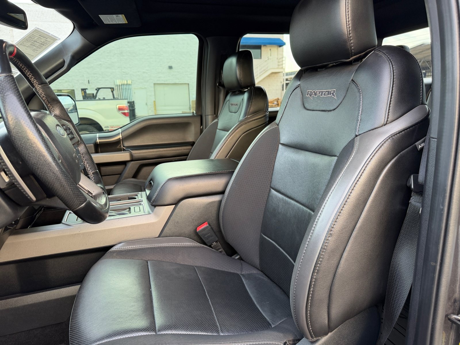 Used 2020 Ford F150 Raptor w/ Equipment Group 802A Luxury AWD/4WD image 15